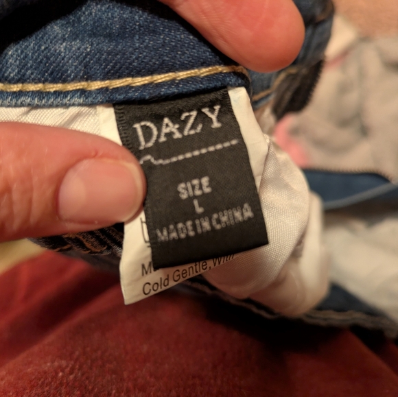 Dazy Classic Medium Wash Flare Jeans - Picture 9 of 11